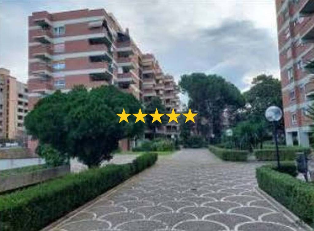 appartamento in vendita a Roma in zona Ardeatino