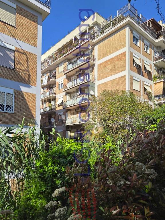 appartamento in vendita a Roma in zona Gianicolense