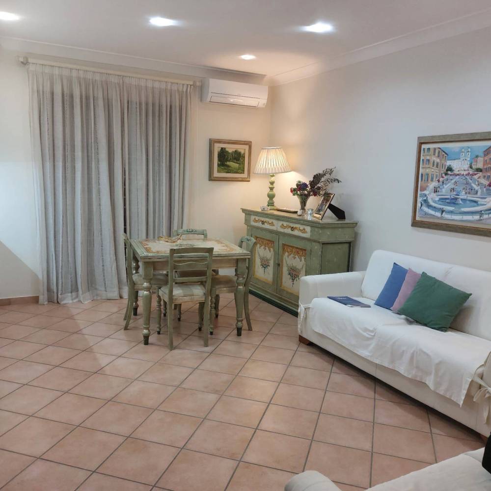 appartamento in vendita a Roma in zona Torre Gaia