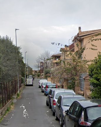locale di sgombero in vendita a Roma in zona Casal Morena
