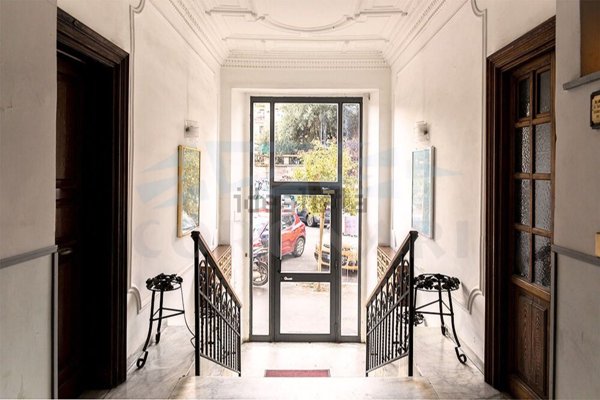 appartamento in vendita a Roma in zona Ostiense