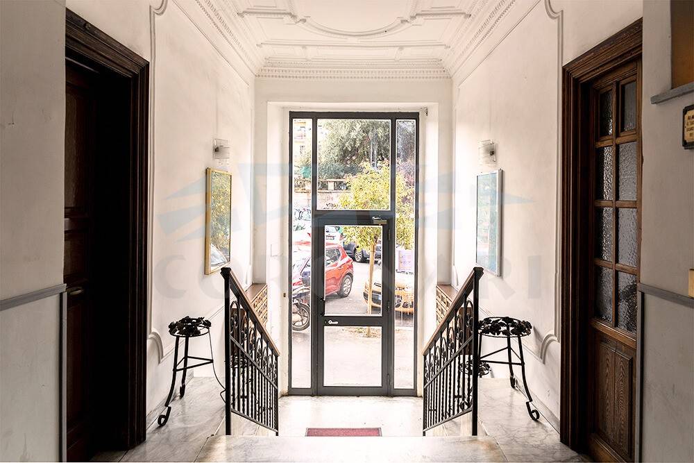 appartamento in vendita a Roma in zona Ostiense