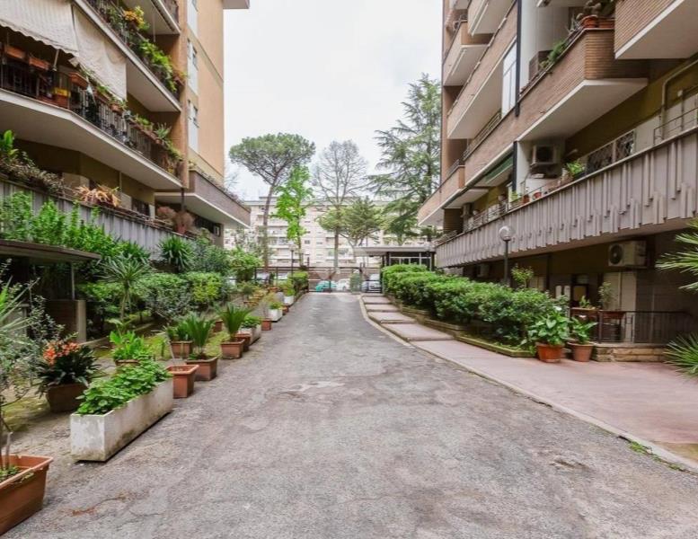 appartamento in vendita a Roma in zona Collatino