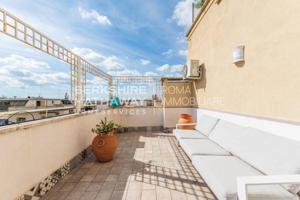 appartamento in vendita a Roma in zona Appio Latino