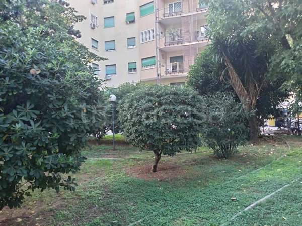 appartamento in vendita a Roma in zona Ardeatino