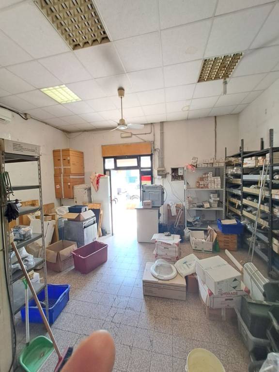 negozio in vendita a Roma in zona Alessandrino