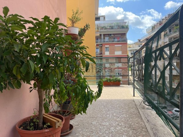 appartamento in vendita a Roma in zona Gianicolense