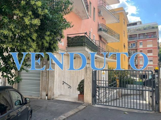 appartamento in vendita a Roma in zona Gianicolense