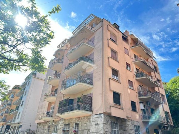 appartamento in vendita a Roma in zona Appio Latino