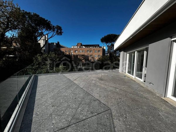 appartamento in vendita a Roma in zona Della Vittoria