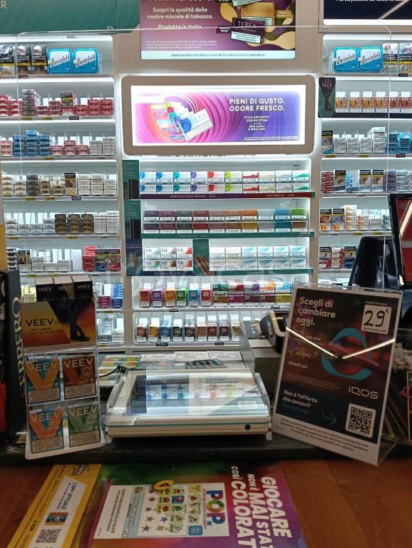 negozio in vendita a Roma in zona Pantan Monastero