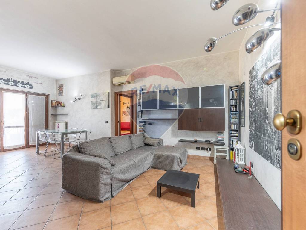 appartamento in vendita a Roma in zona Castel di Leva