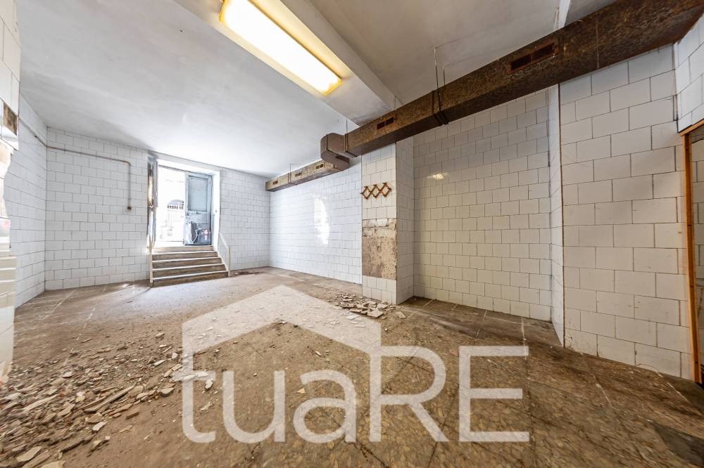 negozio in vendita a Roma in zona Esquilino