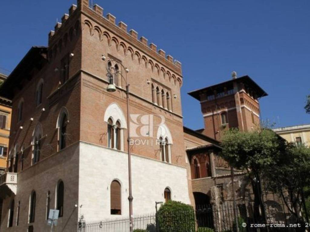 negozio in vendita a Roma in zona Tor di Quinto
