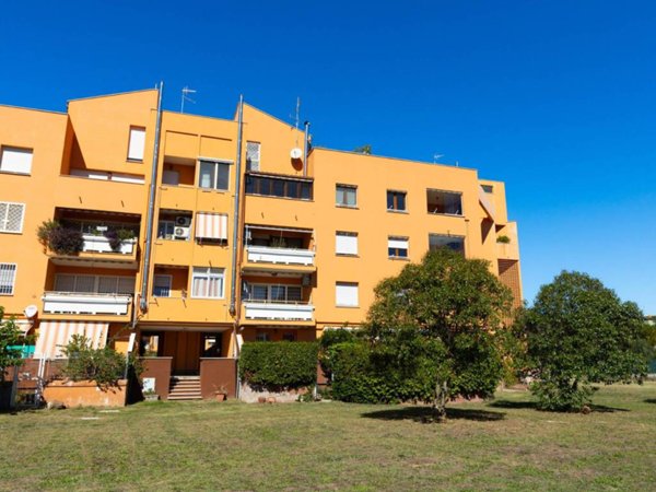 appartamento in vendita a Roma in zona Dragoncello