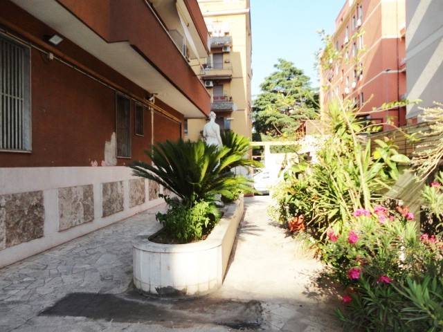 appartamento in vendita a Roma in zona Prenestino-Centocelle