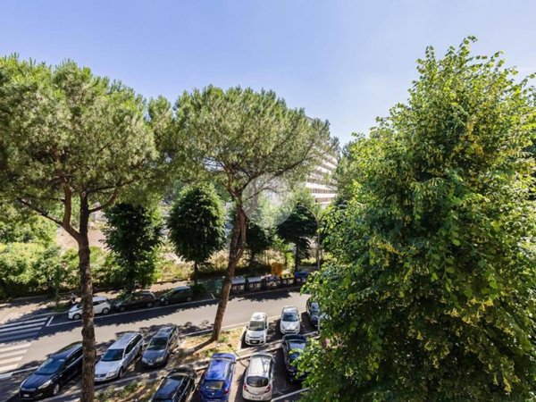 appartamento in vendita a Roma in zona Ostiense
