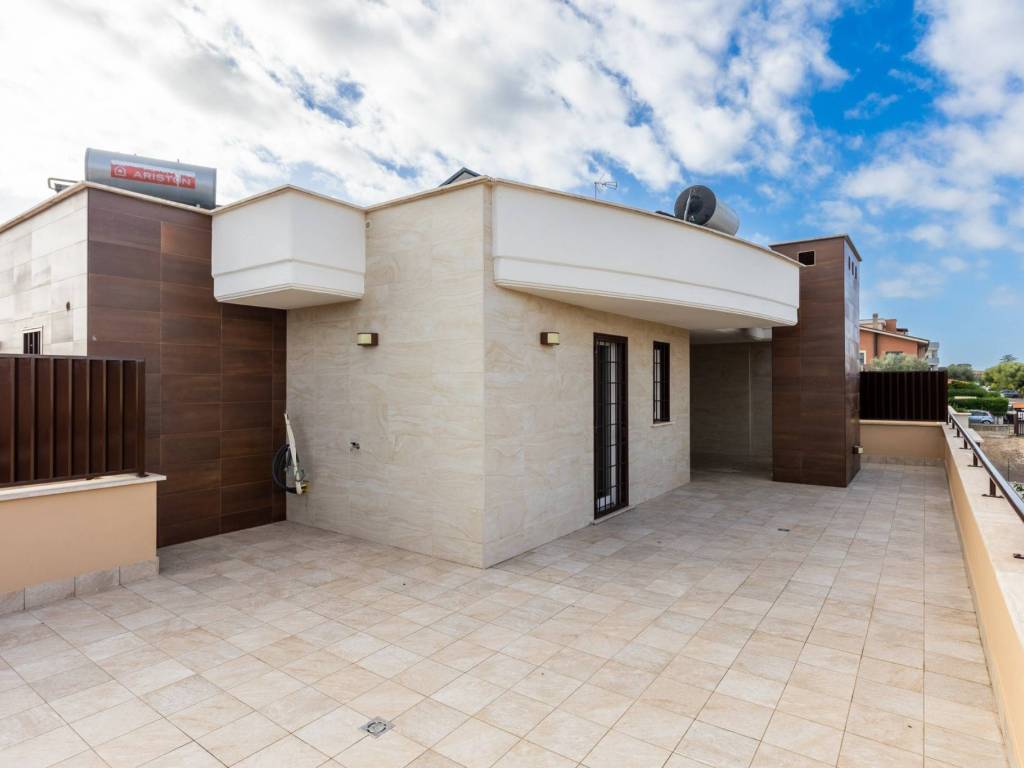 appartamento in vendita a Roma in zona Finocchio