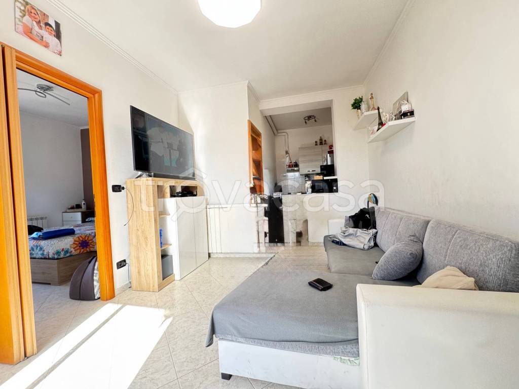 appartamento in vendita a Roma in zona Dragona/Bagnoletto