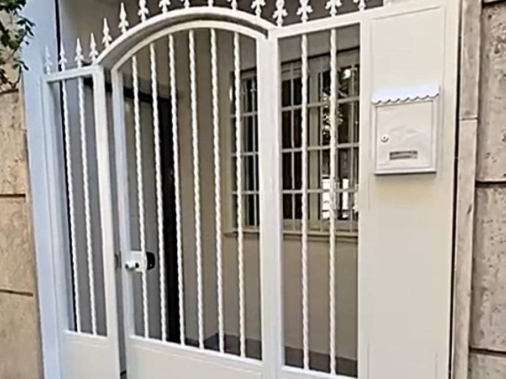 appartamento in vendita a Roma in zona Appio Latino