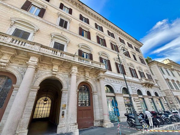 ufficio in vendita a Roma in zona Celio