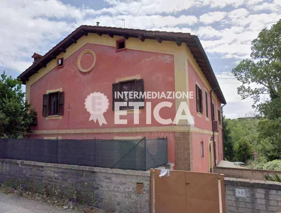 appartamento in vendita a Roma in zona Spinaceto