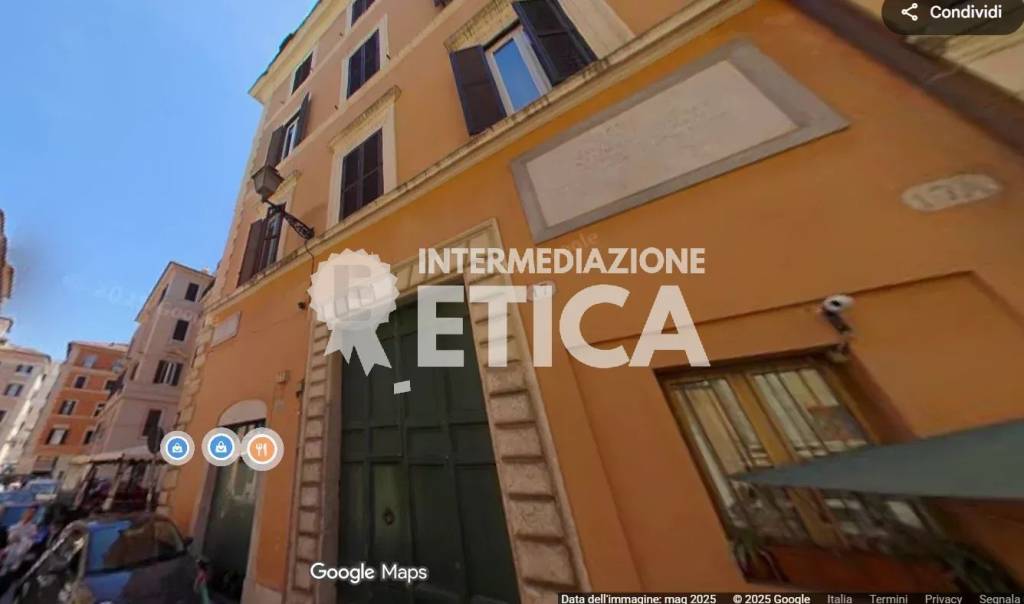 appartamento in vendita a Roma in zona Trevi-Colonna