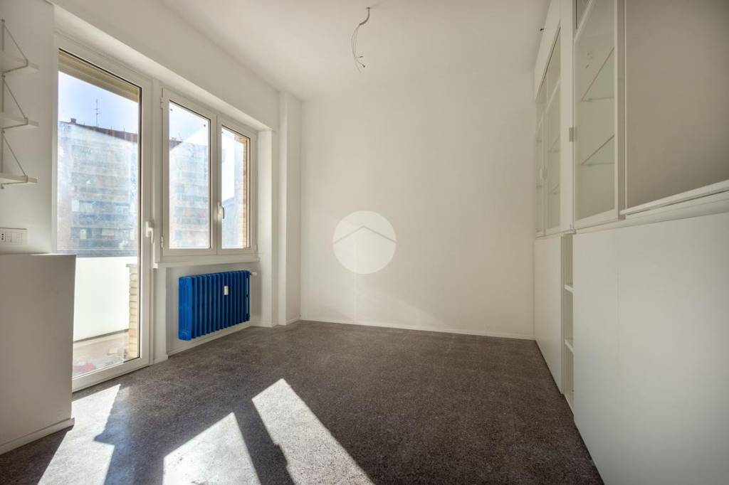 appartamento in vendita a Roma in zona Ostiense