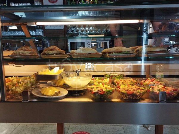 negozio in vendita a Roma in zona Torrino