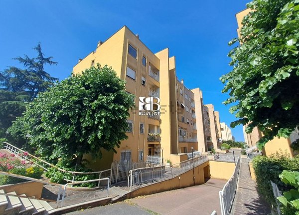 appartamento in vendita a Roma in zona Giuliano Dalmata