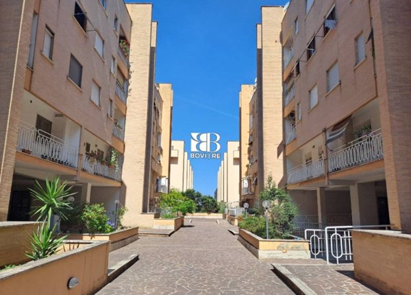 appartamento in vendita a Roma in zona Giuliano Dalmata