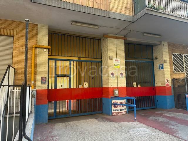 ufficio in vendita a Roma in zona Don Bosco