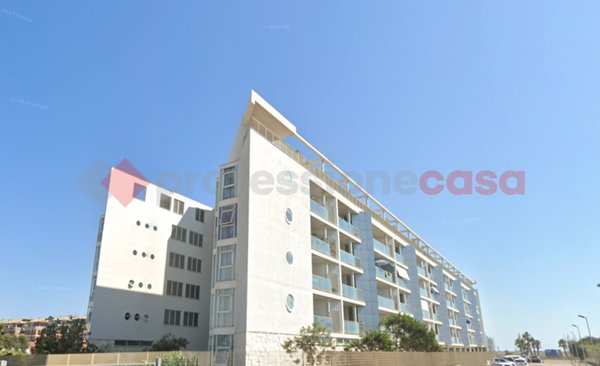 negozio in vendita a Roma in zona Ostia