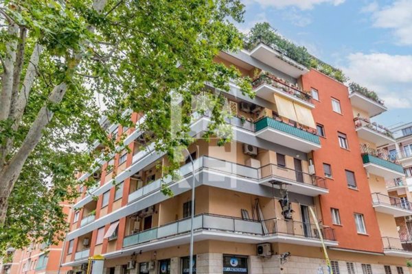 appartamento in vendita a Roma in zona Appio Claudio