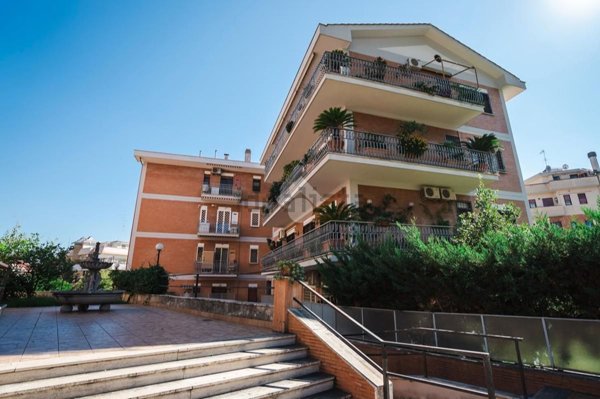 appartamento in vendita a Roma in zona Portuense