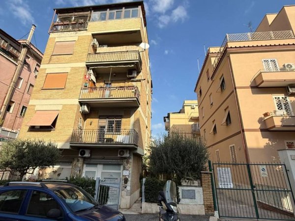 appartamento in vendita a Roma in zona Prenestino-Centocelle