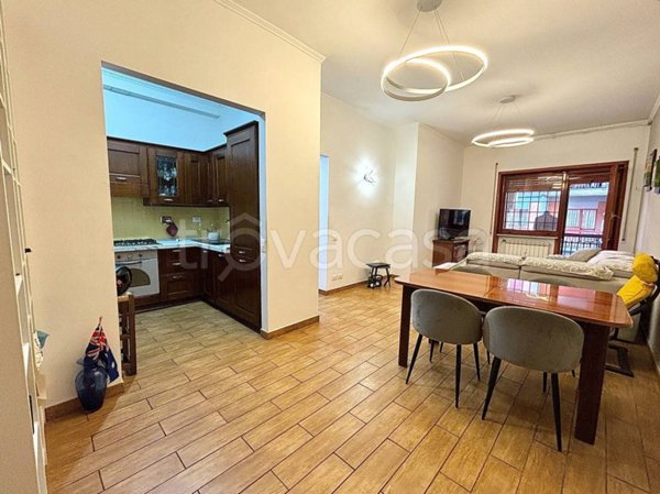 appartamento in vendita a Roma in zona Ostia