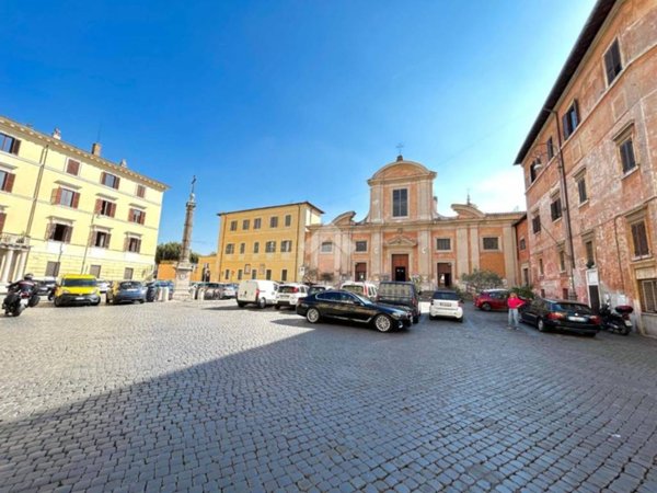 appartamento in vendita a Roma in zona Trastevere