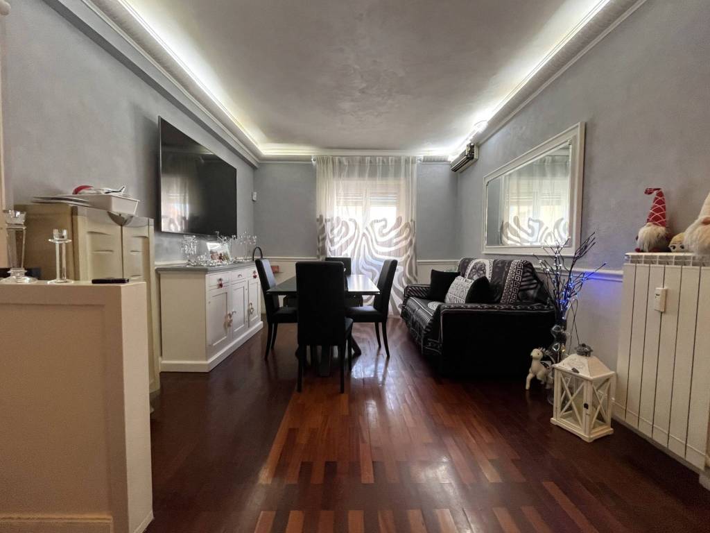 appartamento in vendita a Roma in zona Don Bosco