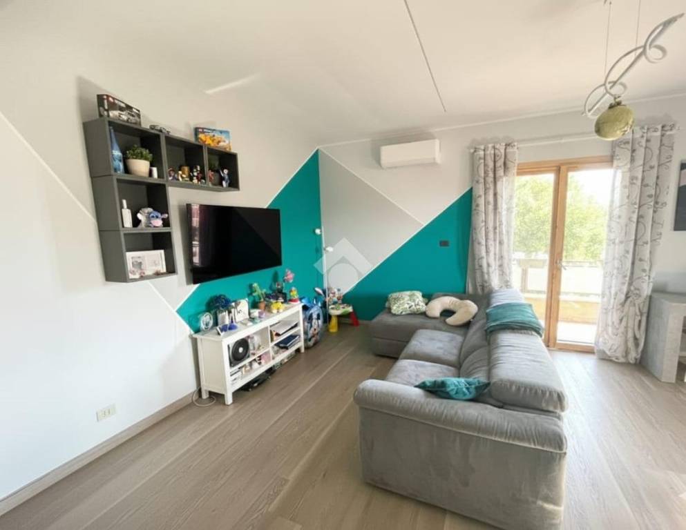 appartamento in vendita a Roma in zona Casal Palocco