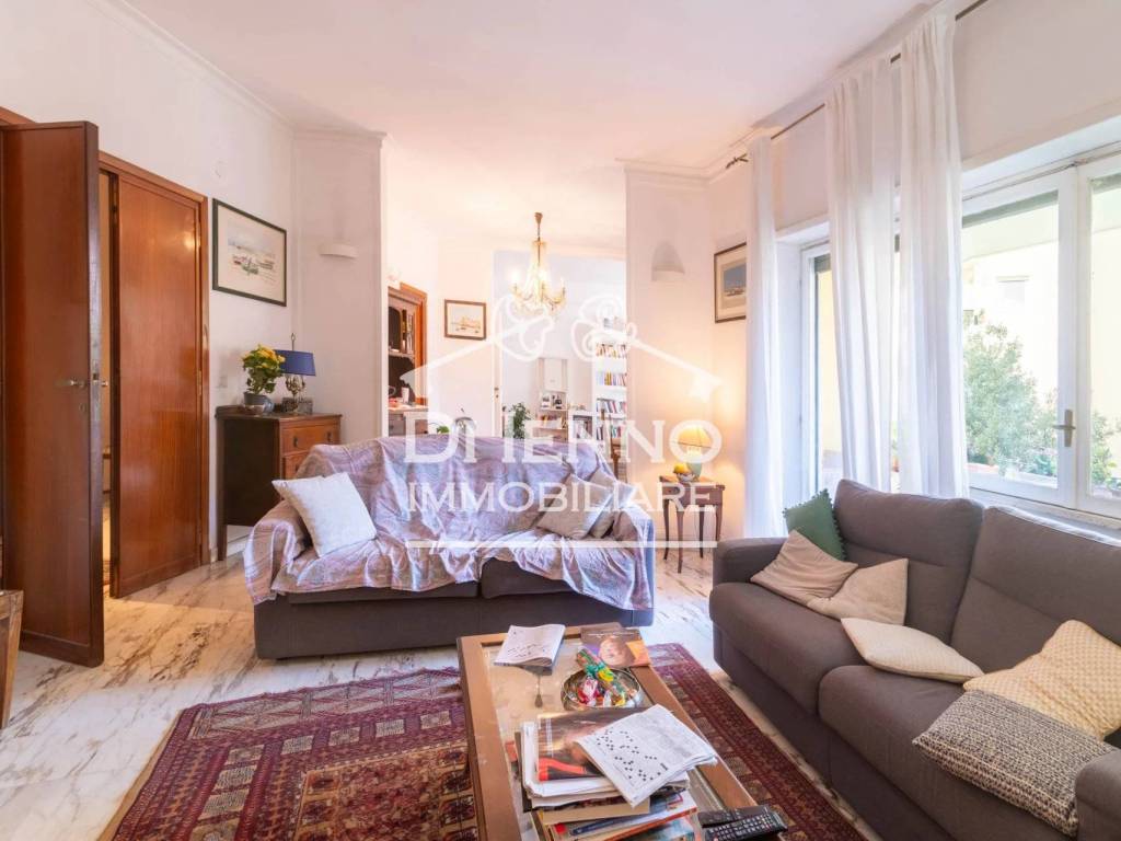 appartamento in vendita a Roma in zona Della Vittoria