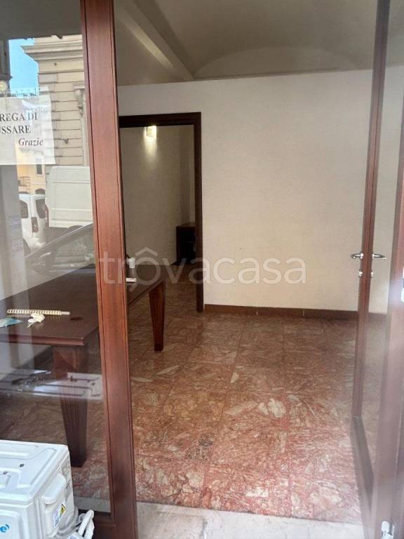 negozio in vendita a Roma in zona Castro Pretorio