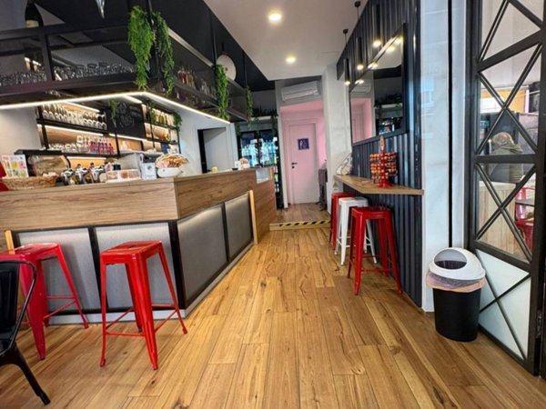 negozio in vendita a Roma in zona Gianicolense