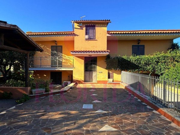 casa indipendente in vendita a Roma in zona Trigoria