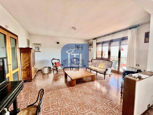 appartamento in vendita a Roma in zona Acilia