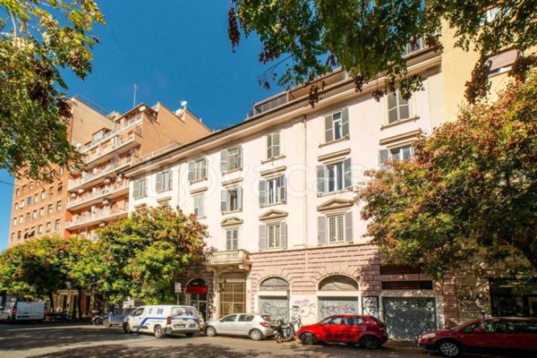 appartamento in vendita a Roma in zona Ostiense
