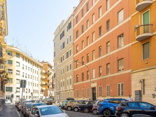 appartamento in vendita a Roma in zona Appio Latino