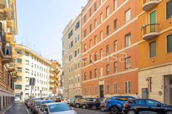 appartamento in vendita a Roma in zona Appio Latino