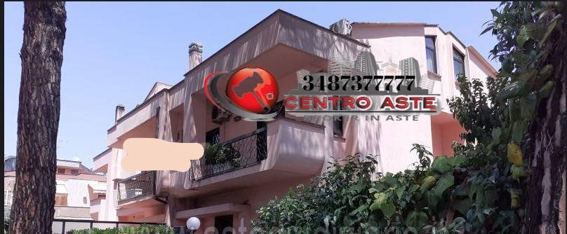 casa indipendente in vendita a Roma in zona Mostacciano