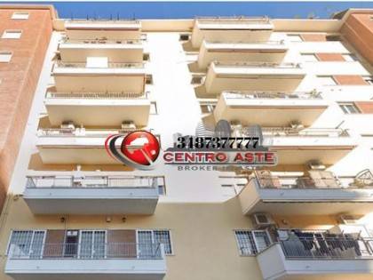 appartamento in vendita a Roma in zona Prenestino-Labicano
